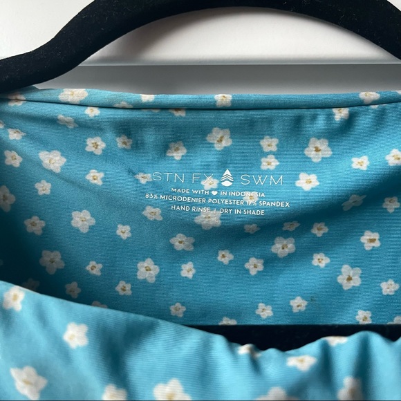 Stonefox swim bikini top - size L - Picture 2 of 3